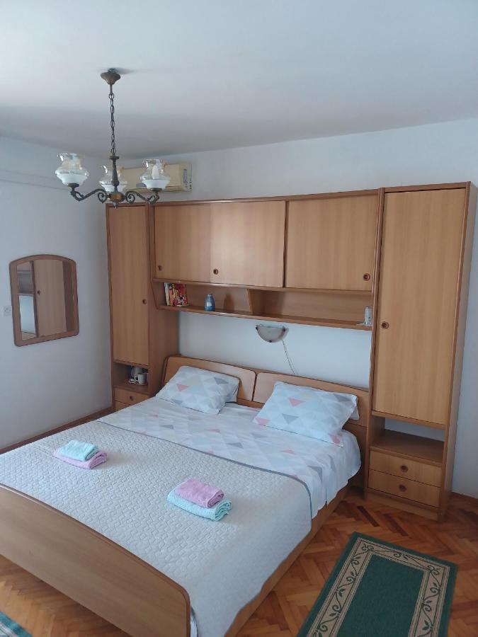 Double Room Pomena 4929A Exterior foto