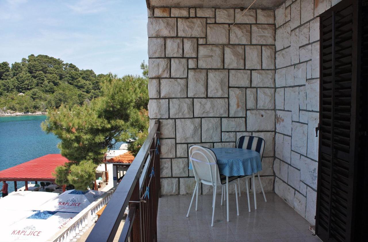 Double Room Pomena 4929A Exterior foto